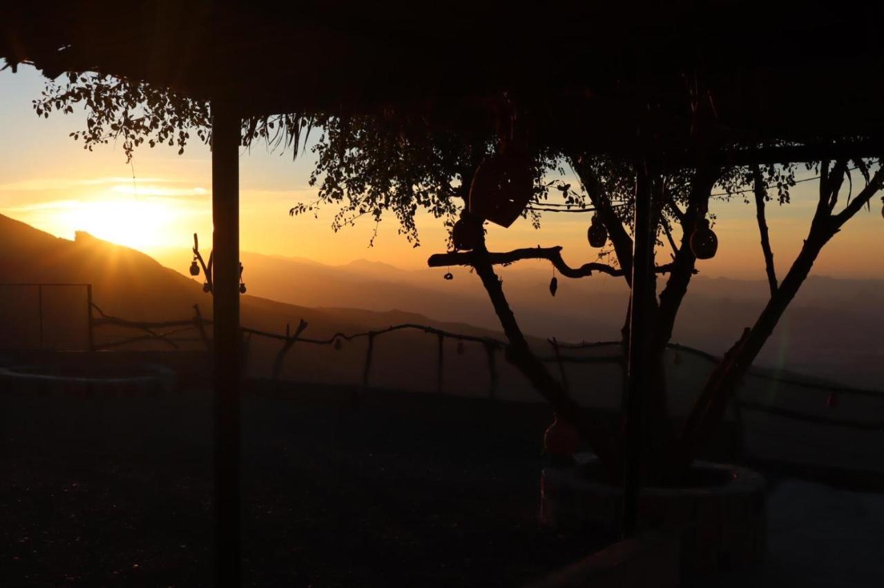 Saab Bani Khamis Balcony Walk Rest House Jabal Shams מראה חיצוני תמונה